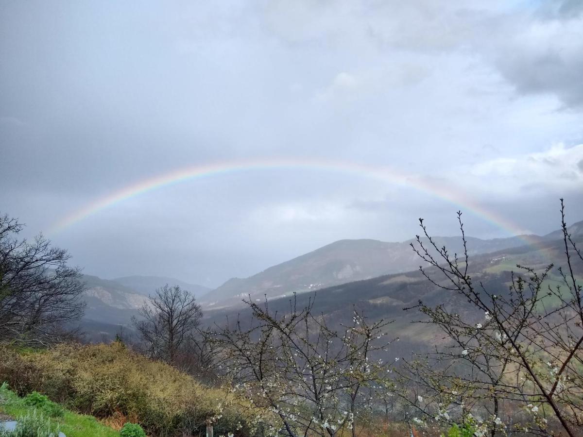 Le Spine B&B Sulla Via Francigena ベルチェート エクステリア 写真