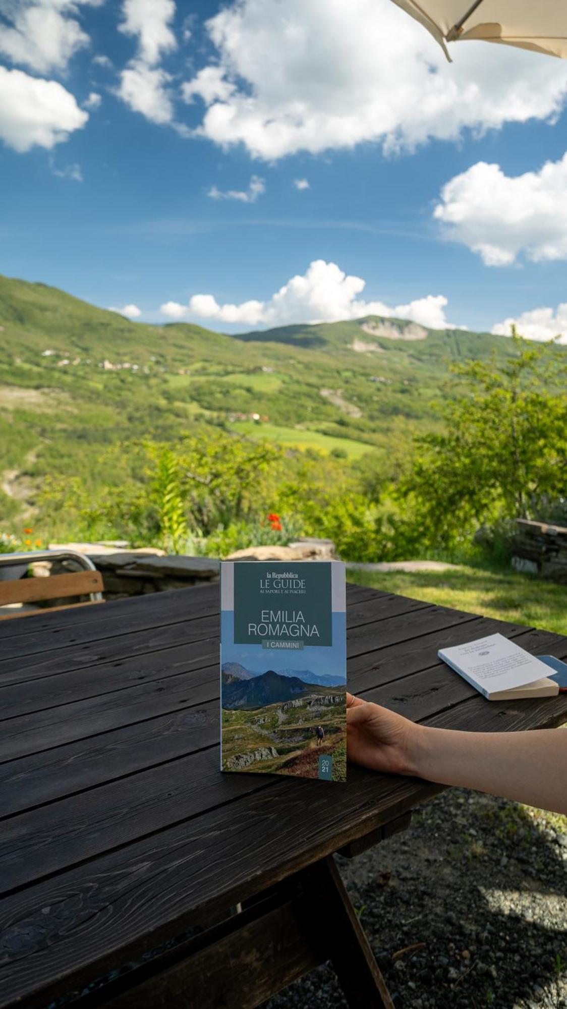 Le Spine B&B Sulla Via Francigena ベルチェート エクステリア 写真