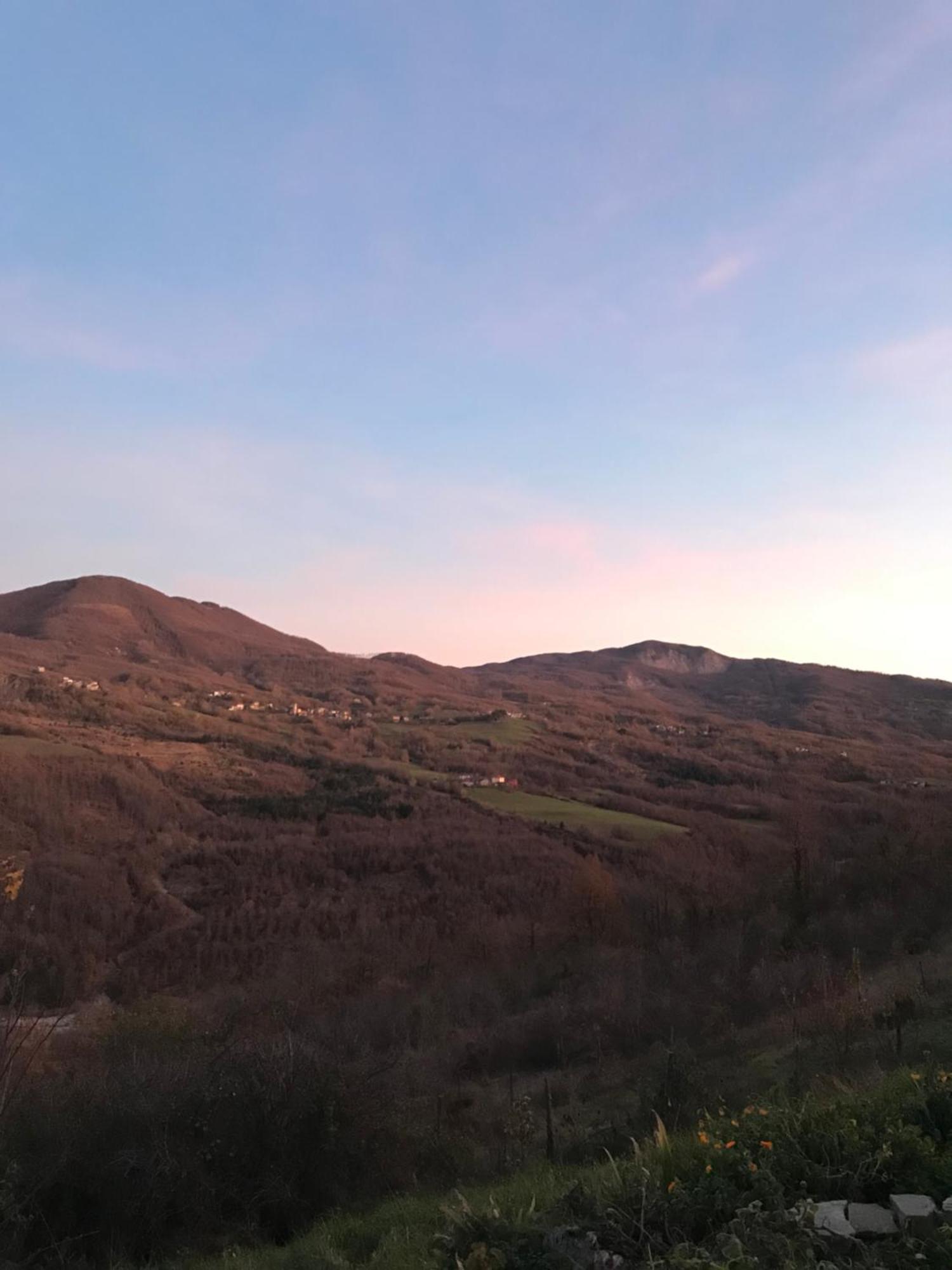 Le Spine B&B Sulla Via Francigena ベルチェート エクステリア 写真